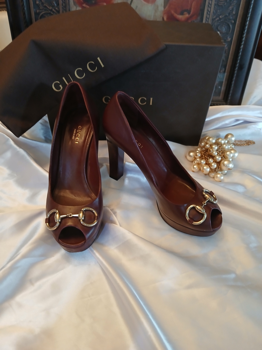 Gucci Women’s Burgundy Leather Peep-Toe Pumps with Horsebit